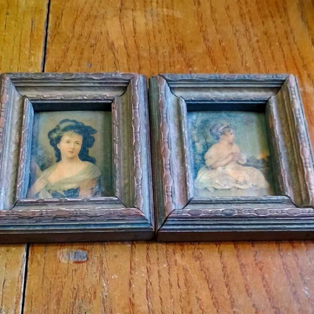 Antique Pair of Small Picture Frames with Vintage Artwork Size 4" x 5" Woman - Picture 1 of 5